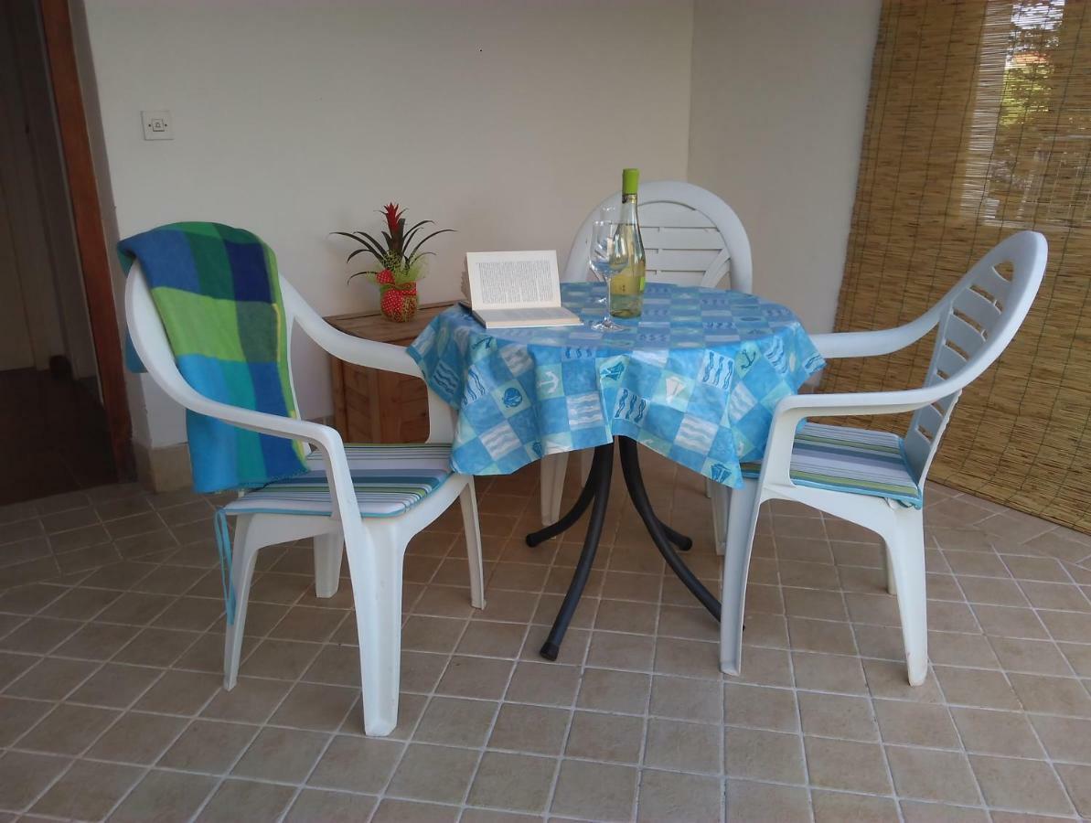 Apartment Bela Новиград Екстериор снимка
