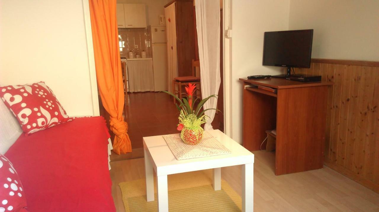 Apartment Bela Новиград Екстериор снимка